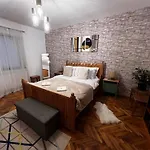 Eden Garden Apartment *